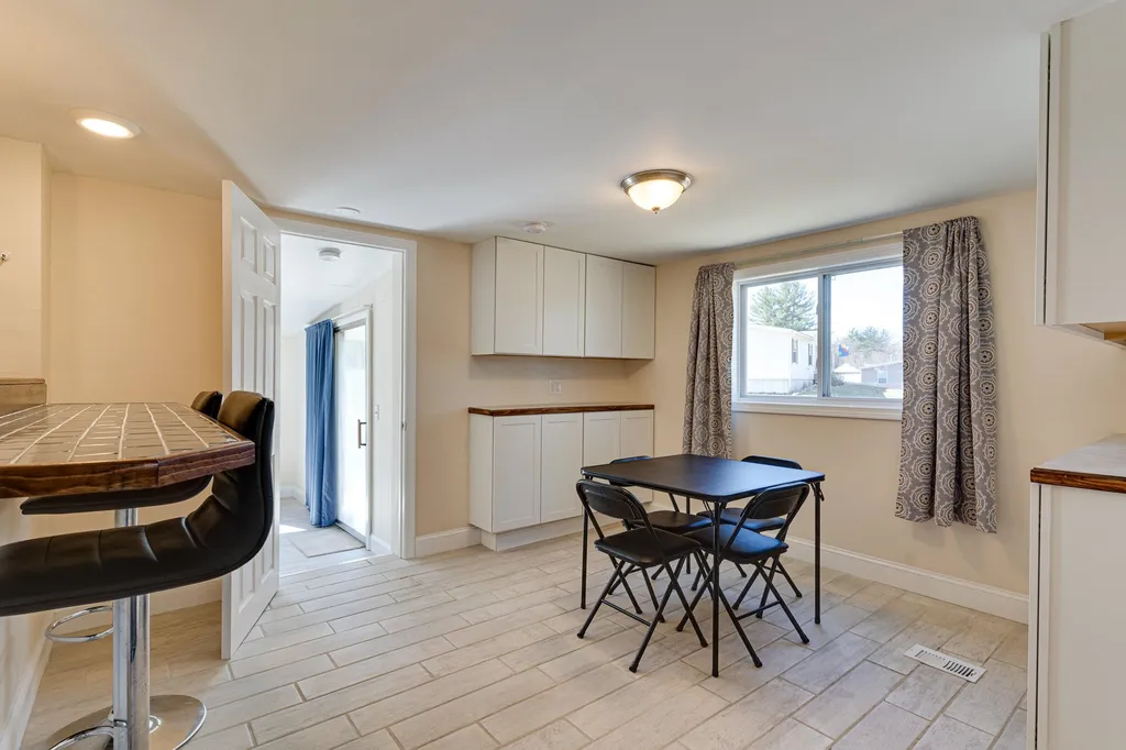 1 Bunker Lane Madbury NH 03823