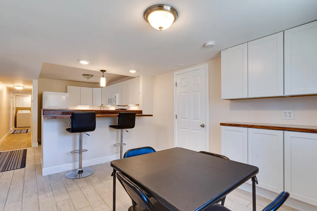 1 Bunker Lane Madbury NH 03823