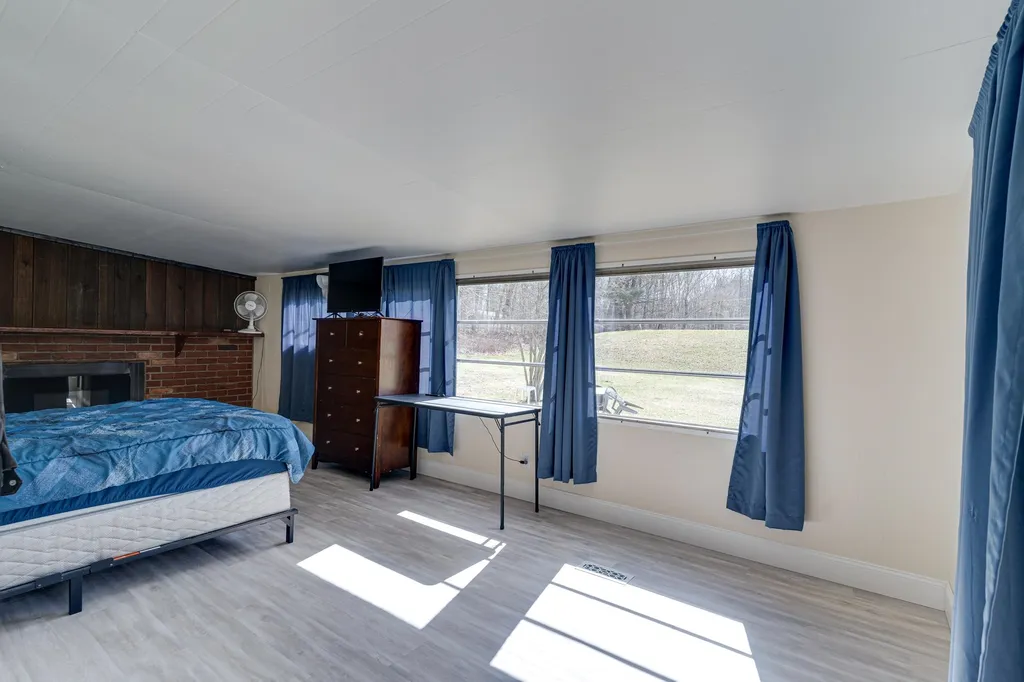 1 Bunker Lane Madbury NH 03823