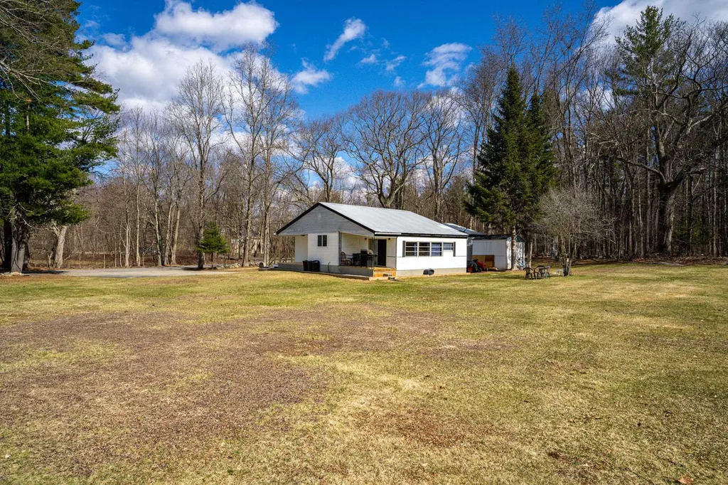 1 Bunker Lane Madbury NH 03823