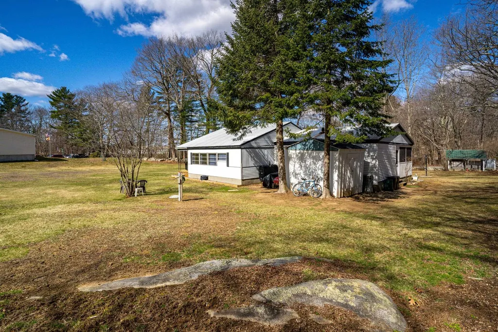 1 Bunker Lane Madbury NH 03823