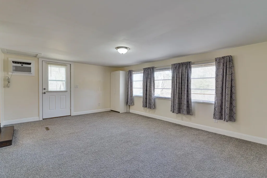 1 Bunker Lane Madbury NH 03823