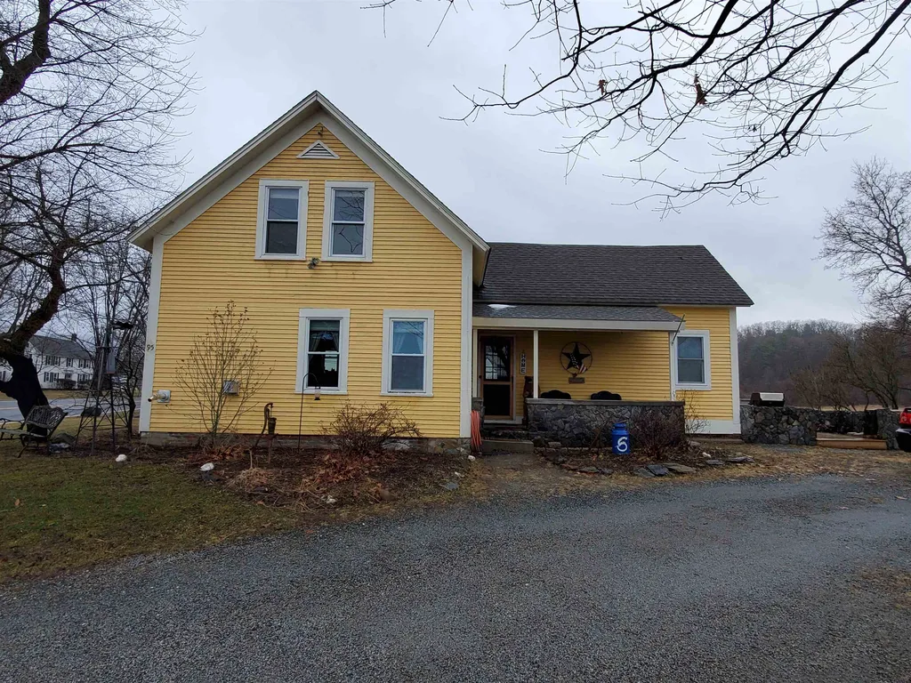 95 Windsor Road Claremont NH 03743