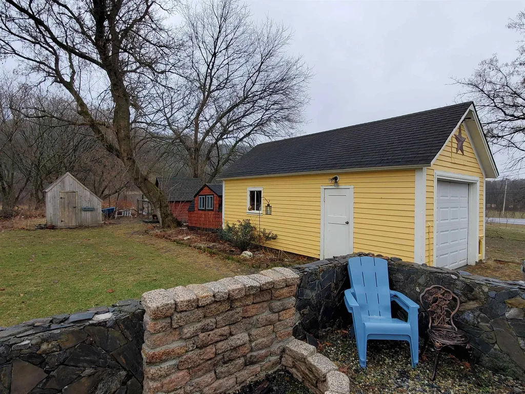 95 Windsor Road Claremont NH 03743