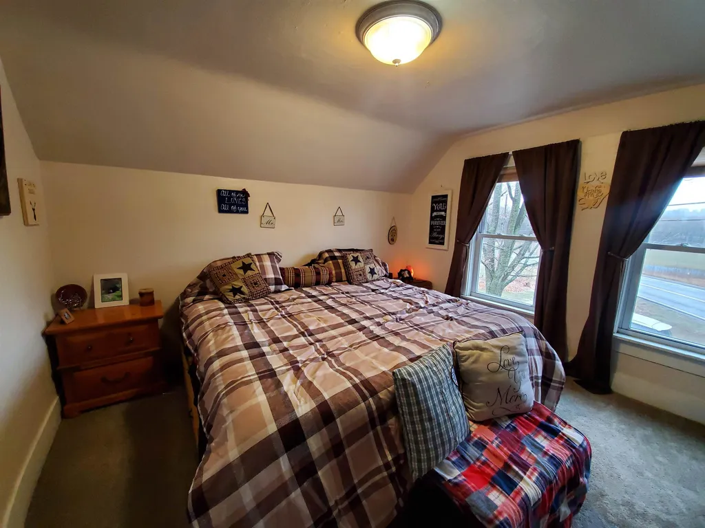 95 Windsor Road Claremont NH 03743