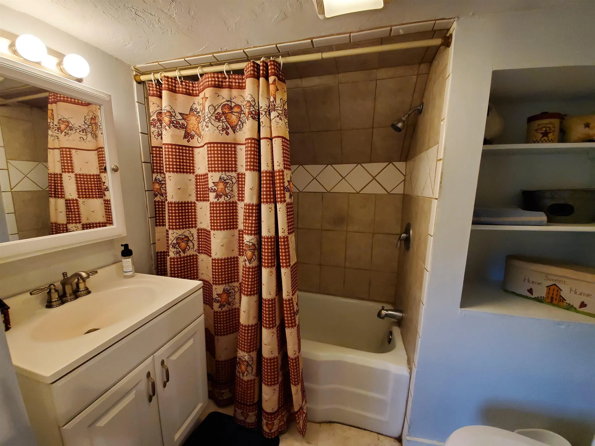 95 Windsor Road Claremont NH 03743