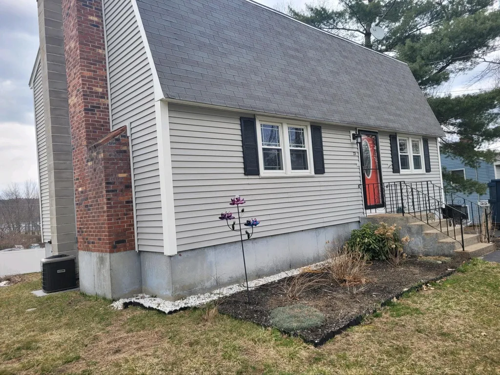 23 Alder Street Milford NH 03055