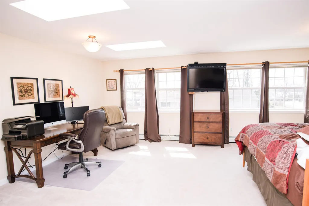 201 Crescent Beach Drive Burlington VT 05408