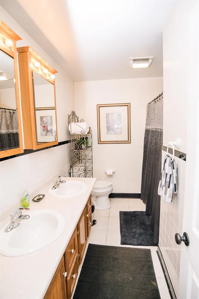 201 Crescent Beach Drive Burlington VT 05408