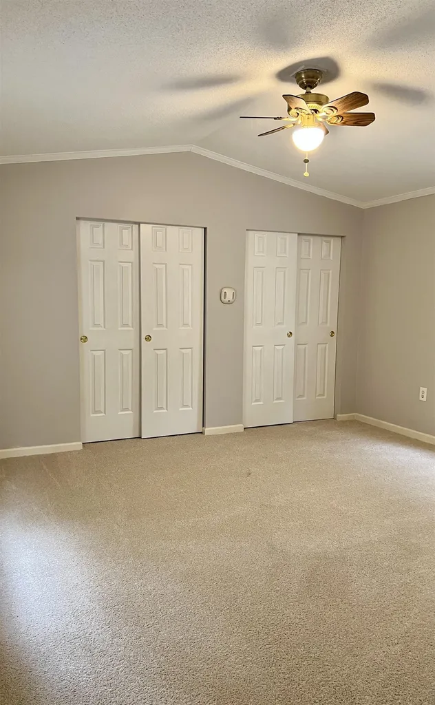 23 Englewood Drive Raymond NH 03077
