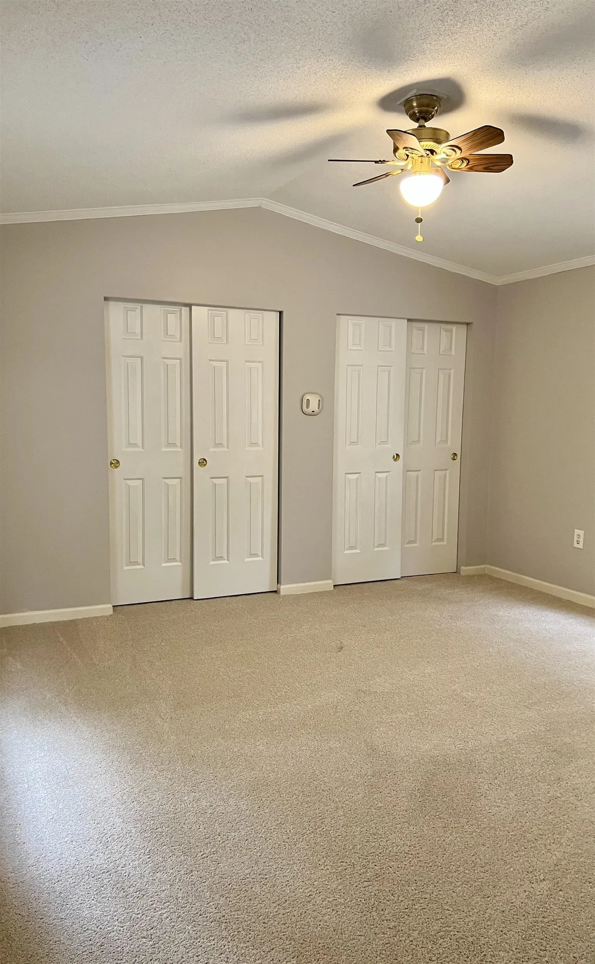 23 Englewood Drive Raymond NH 03077
