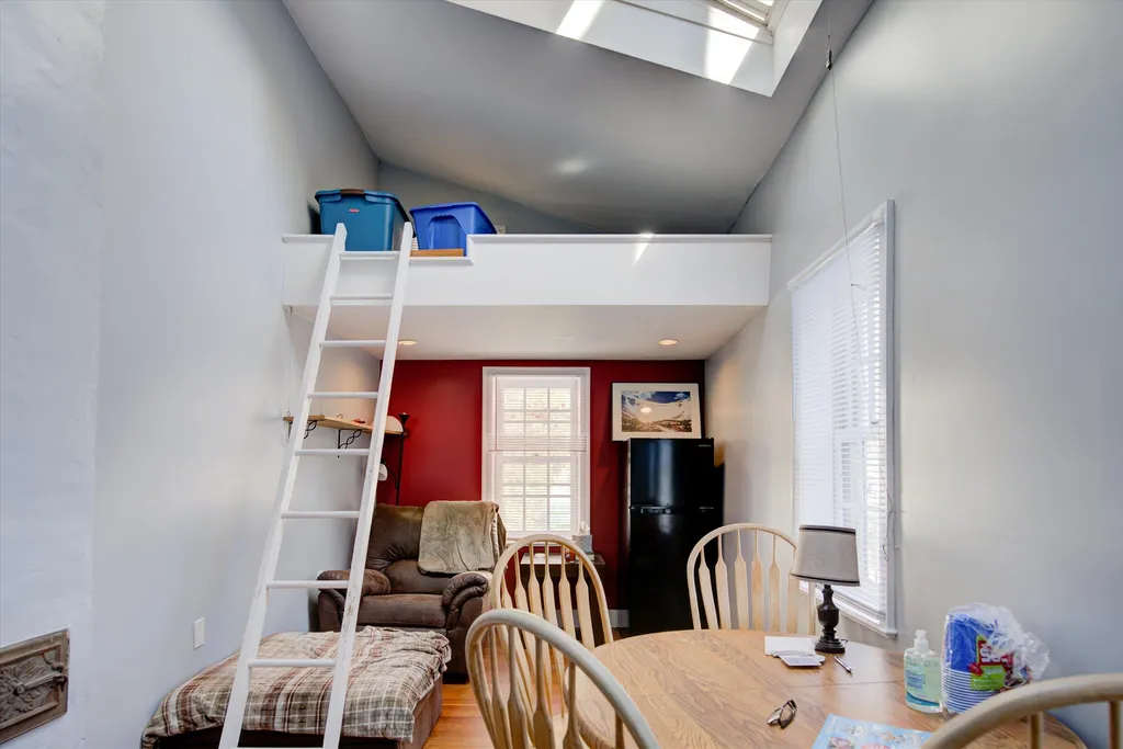 9 Sheafe Street Portsmouth NH 03801