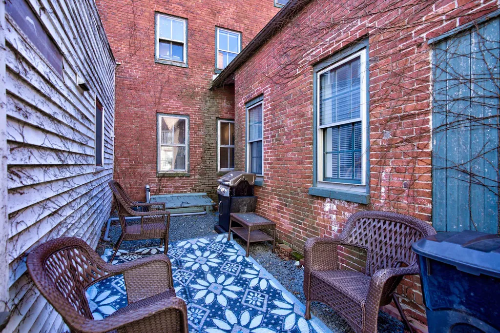 9 Sheafe Street Portsmouth NH 03801