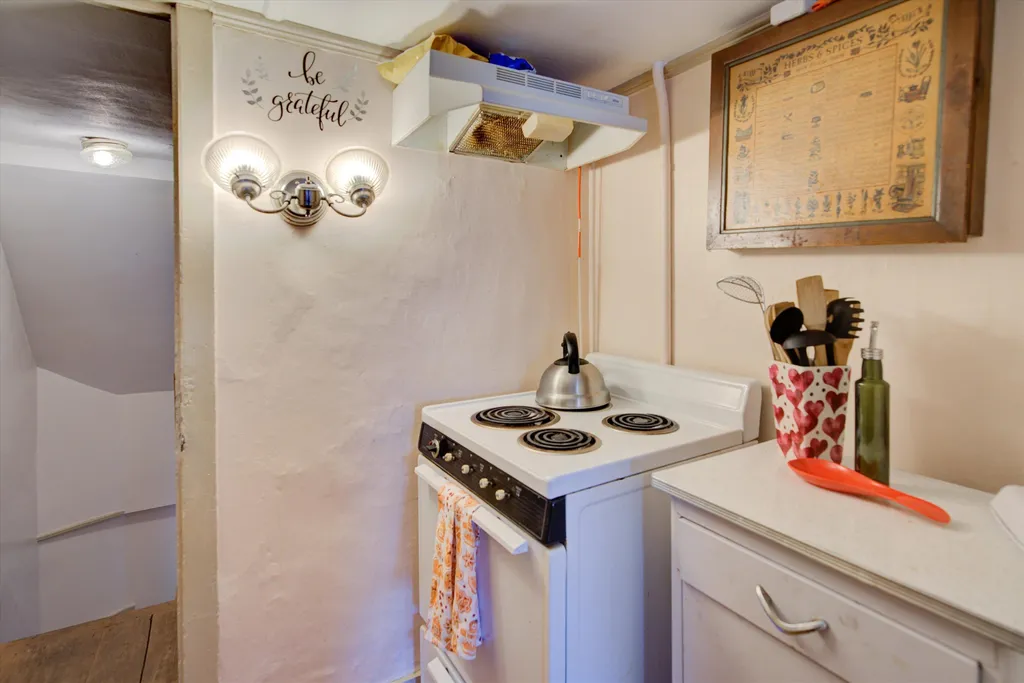 9 Sheafe Street Portsmouth NH 03801
