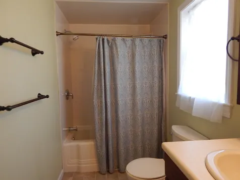 385 Broadlake Road Colchester VT 05446