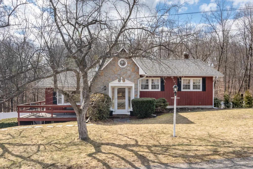 30 Colonial Drive Gilford NH 03249