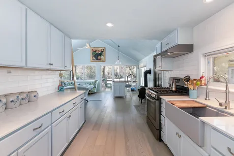 5 Cove Way New Hampton NH 03256
