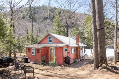 5 Cove Way New Hampton NH 03256