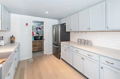 5 Cove Way New Hampton NH 03256