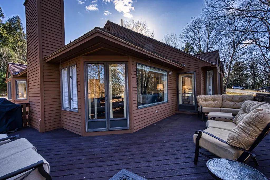 19 Overlook At Indian Cave Sunapee NH 03782