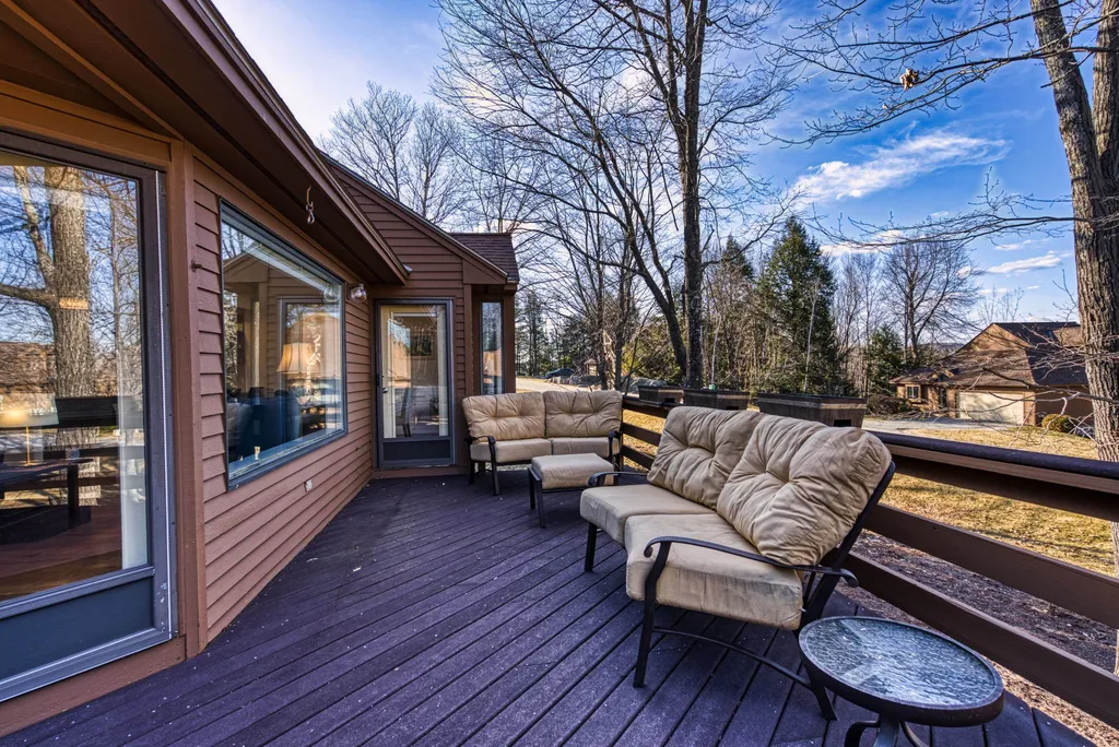 19 Overlook At Indian Cave Sunapee NH 03782