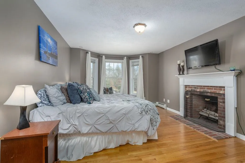 211 Oak Hill Road Barrington NH 03825