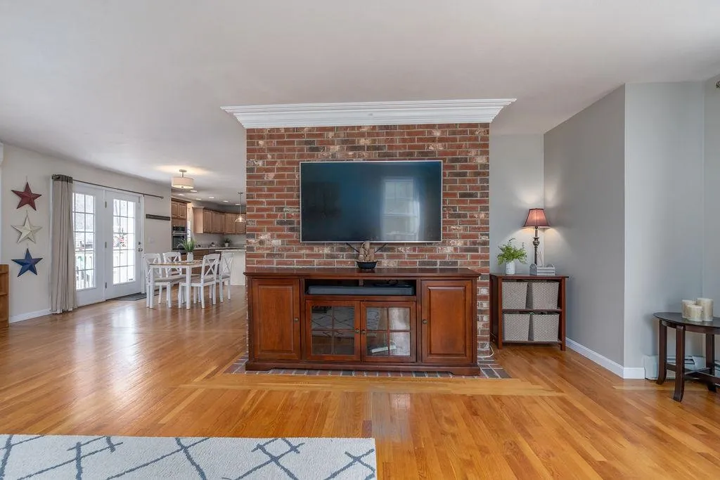 211 Oak Hill Road Barrington NH 03825