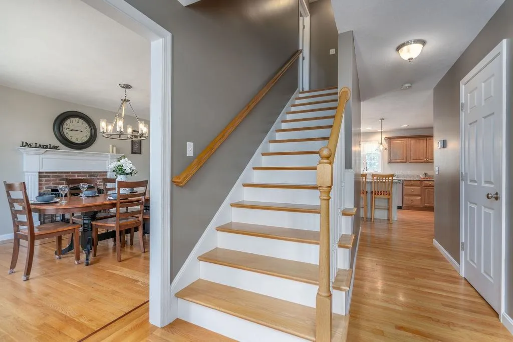 211 Oak Hill Road Barrington NH 03825