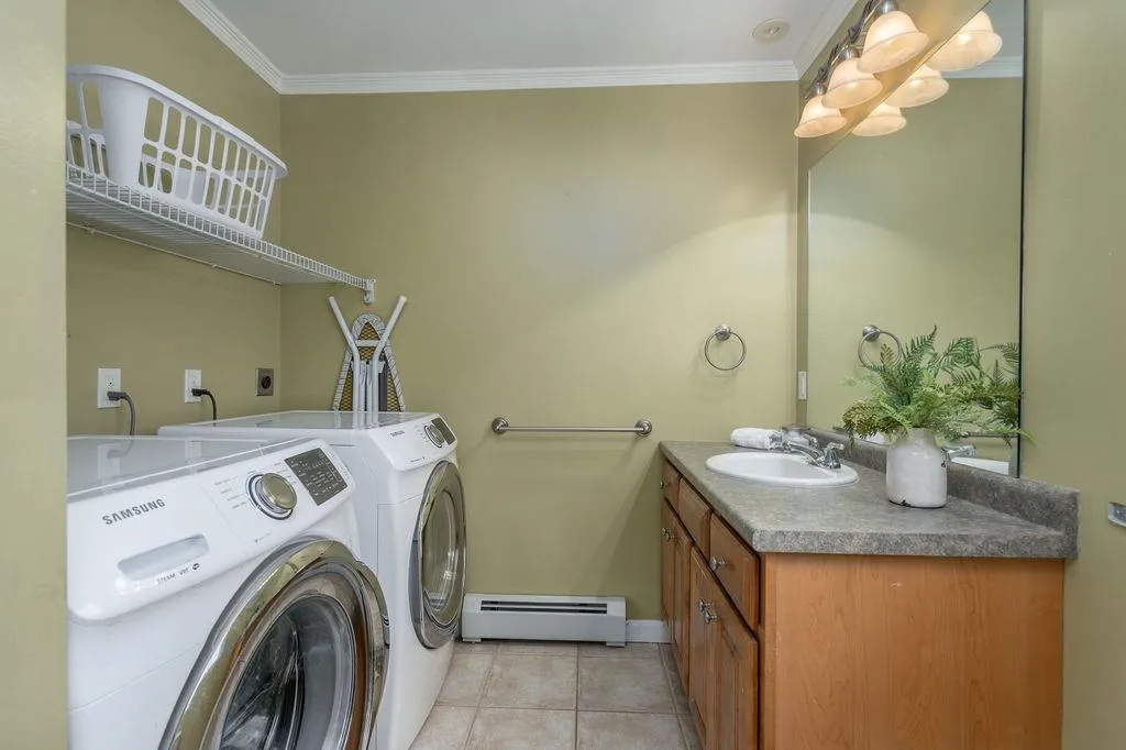 211 Oak Hill Road Barrington NH 03825