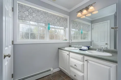 211 Oak Hill Road Barrington NH 03825