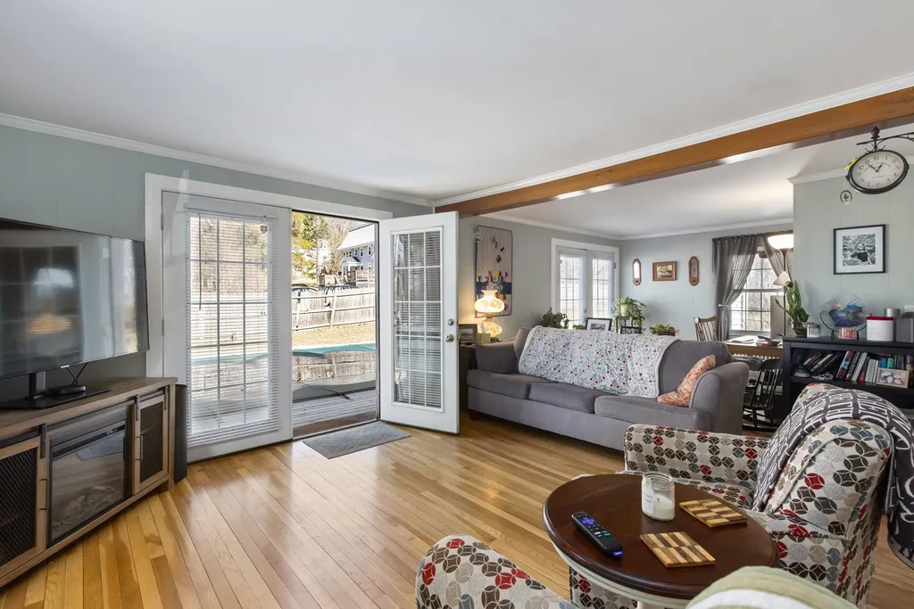 106 Oak Street Rollinsford NH 03869