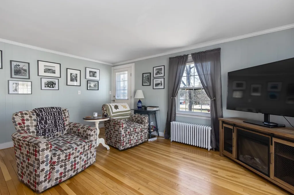 106 Oak Street Rollinsford NH 03869