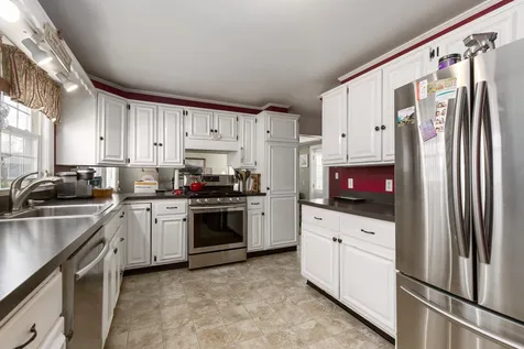 106 Oak Street Rollinsford NH 03869
