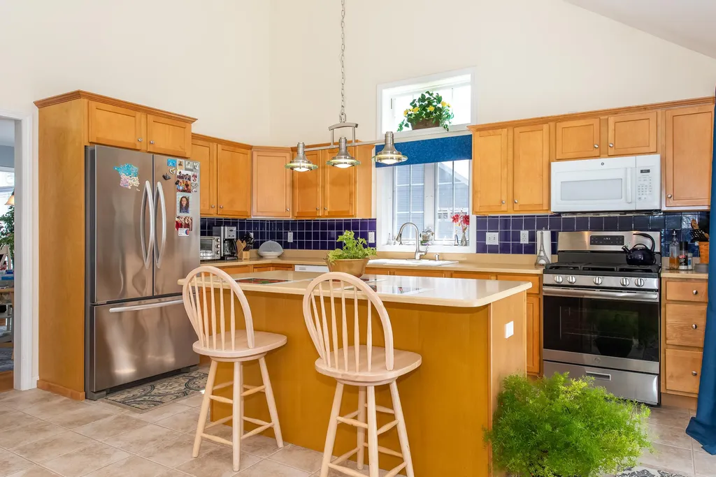 14 Saint Andrews Circle Dover NH 03820