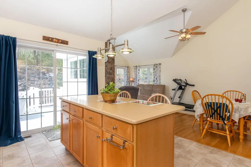 14 Saint Andrews Circle Dover NH 03820
