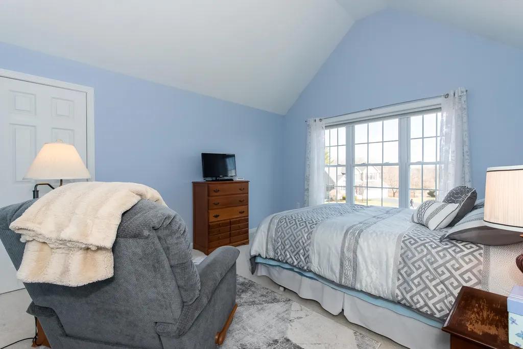 14 Saint Andrews Circle Dover NH 03820