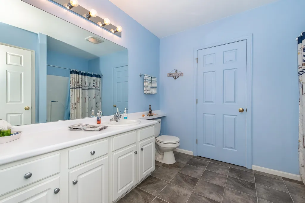 14 Saint Andrews Circle Dover NH 03820