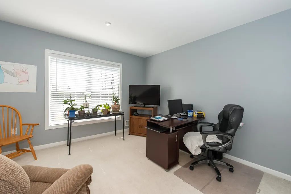 14 Saint Andrews Circle Dover NH 03820