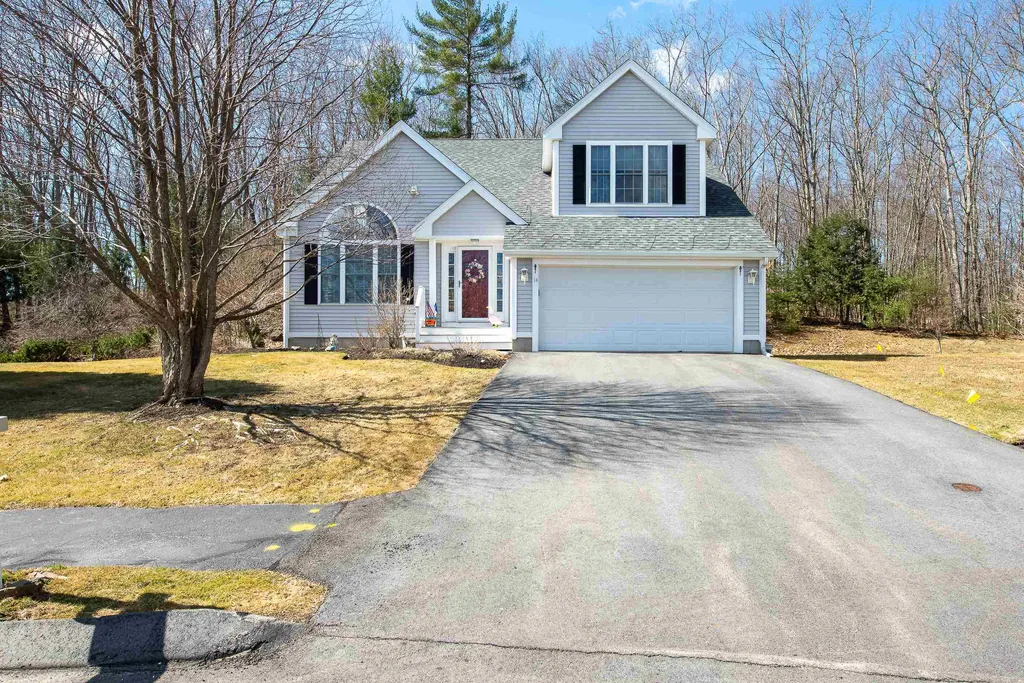 14 Saint Andrews Circle Dover NH 03820