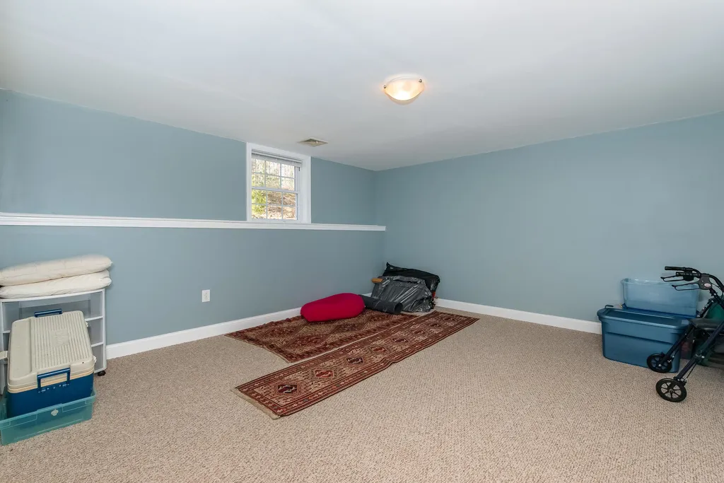 14 Saint Andrews Circle Dover NH 03820