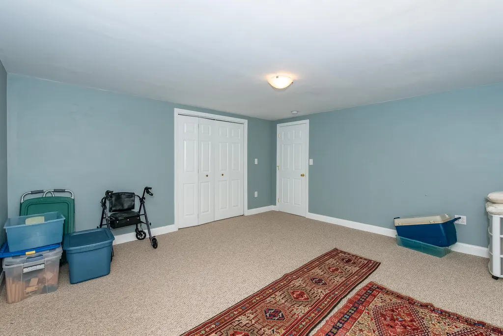 14 Saint Andrews Circle Dover NH 03820