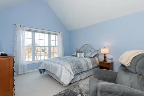 14 Saint Andrews Circle Dover NH 03820