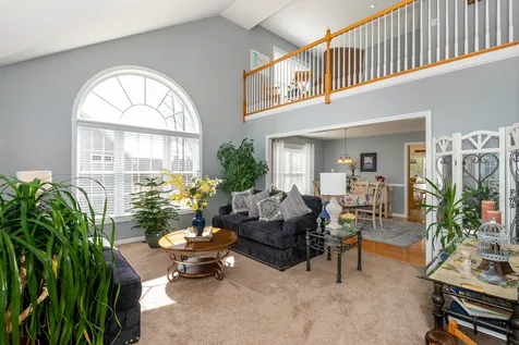 14 Saint Andrews Circle Dover NH 03820