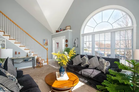 14 Saint Andrews Circle Dover NH 03820