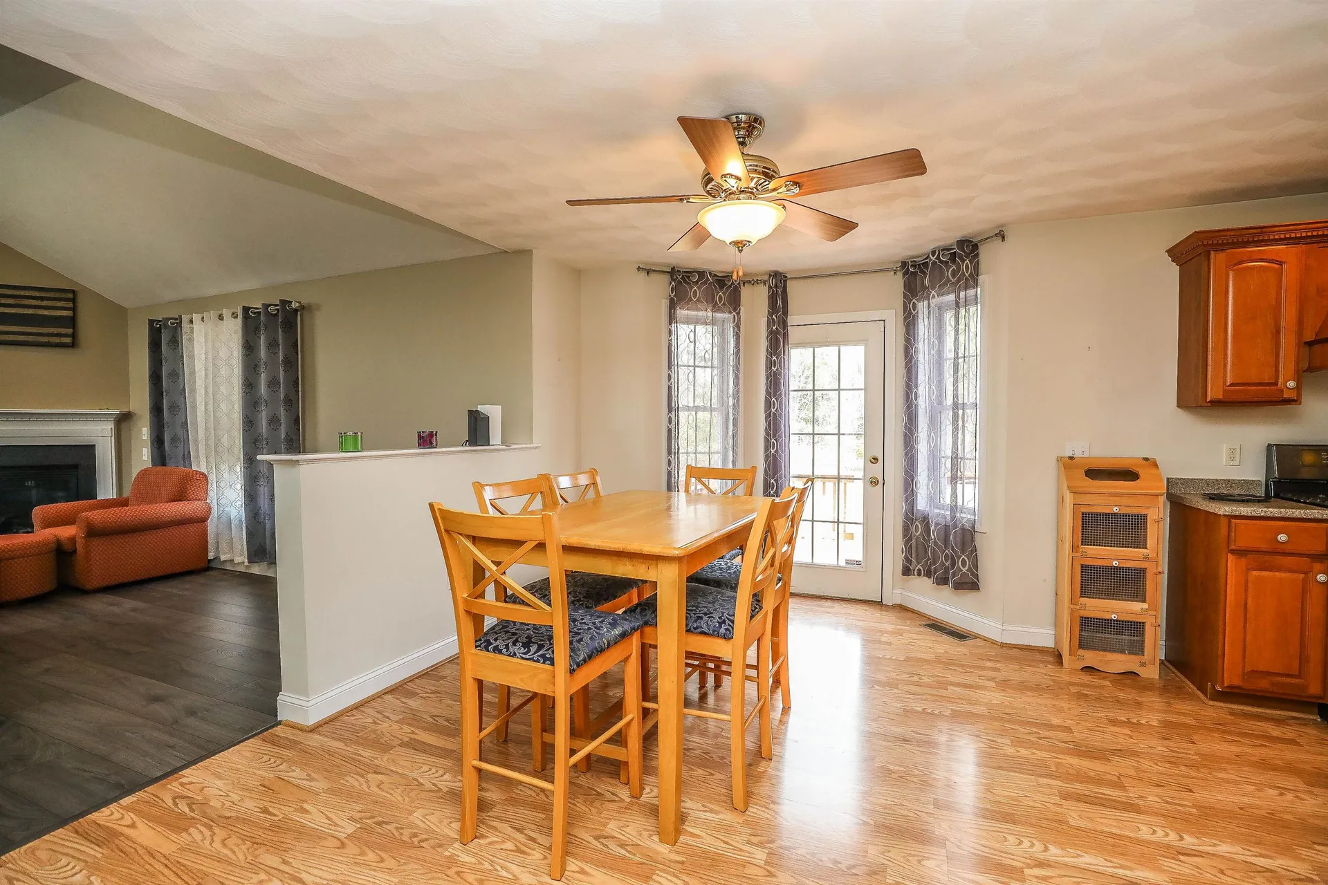 13 Hancock Lane Pelham NH 03076