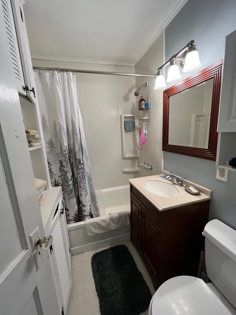 33-35 Boush Street Kittery ME 03904