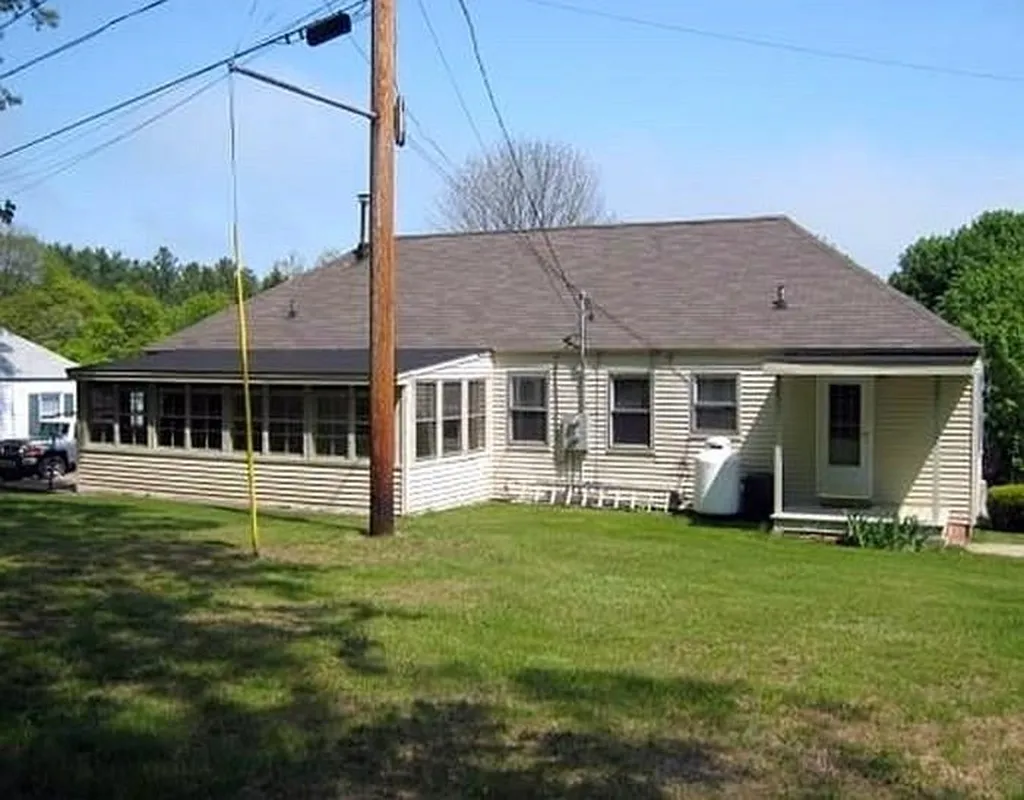 33-35 Boush Street Kittery ME 03904
