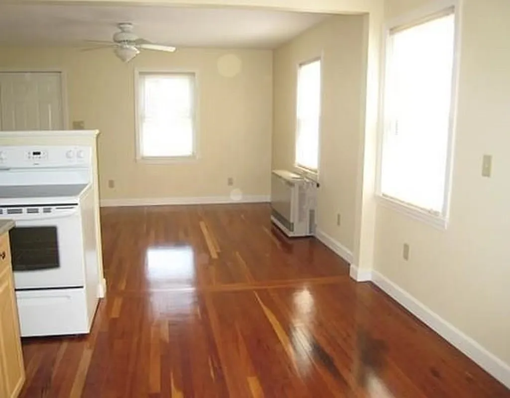33-35 Boush Street Kittery ME 03904