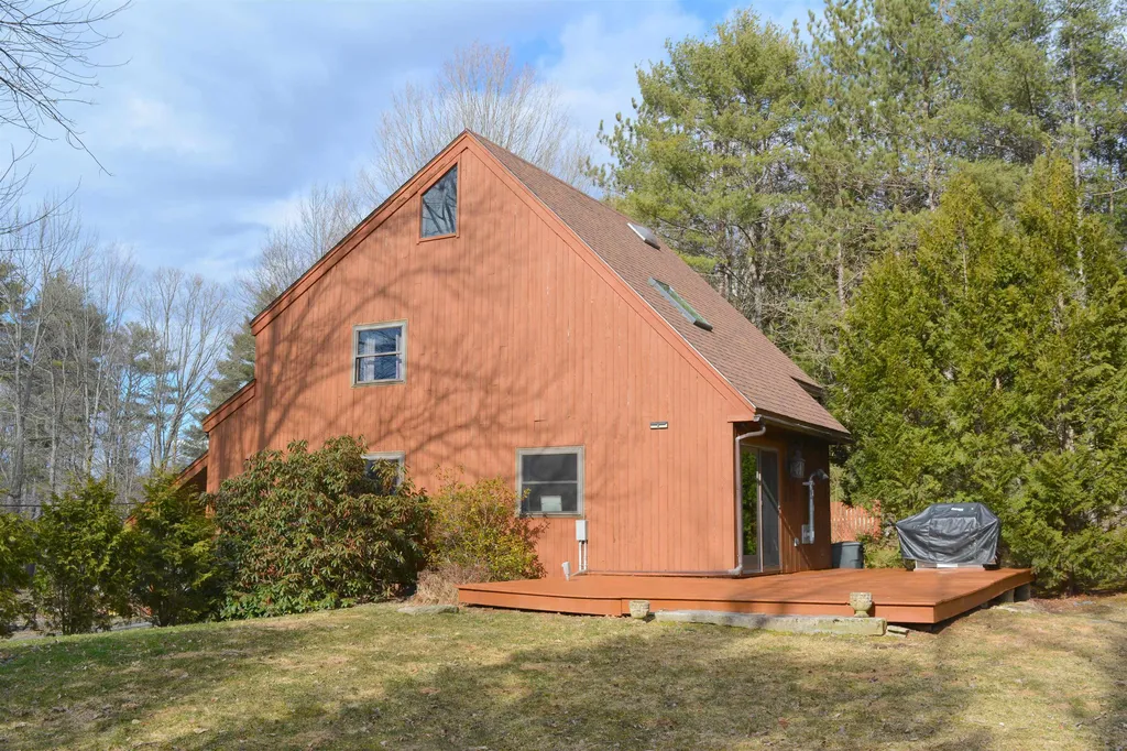 94 Longwood Drive Grantham NH 03753