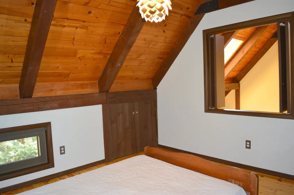 94 Longwood Drive Grantham NH 03753